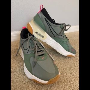 Men’s Size 9 Nike The10th shoes